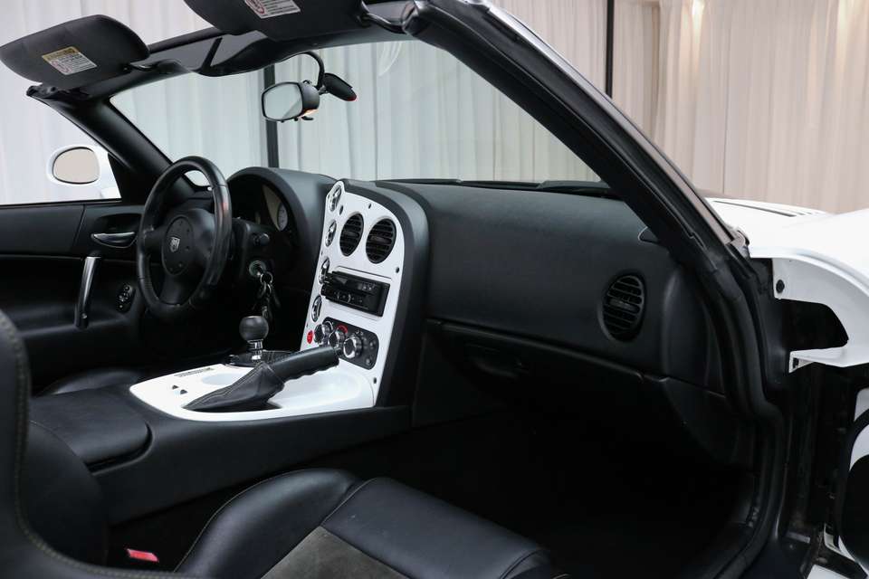 Dodge Viper - Imagem 11