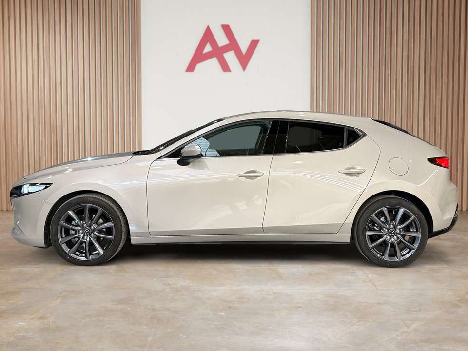 Mazda 3 - Imagem 11