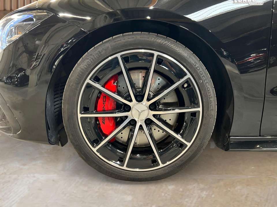 Mercedes-Benz CLA 35 AMG - Imagem 12