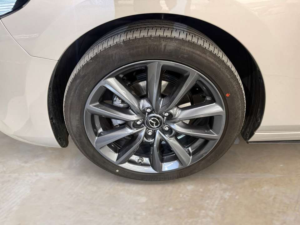Mazda 3 - Imagem 12