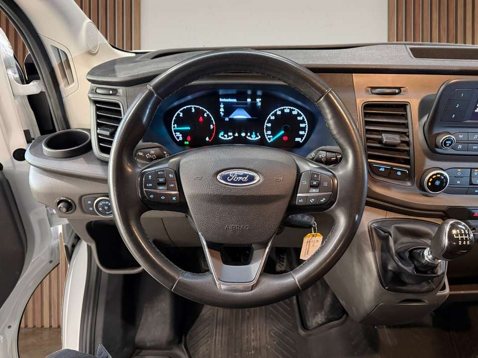 Ford Transit - Imagem 13