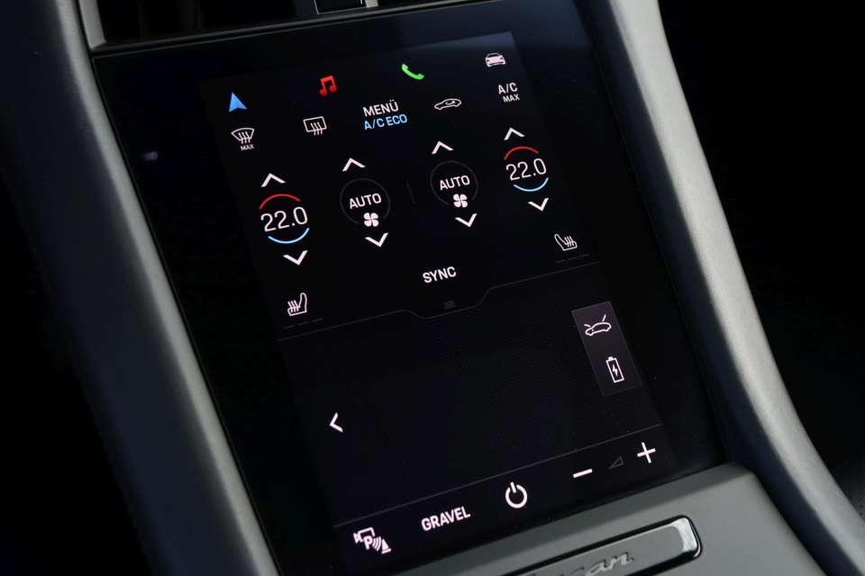 Porsche Taycan - Imagem 11