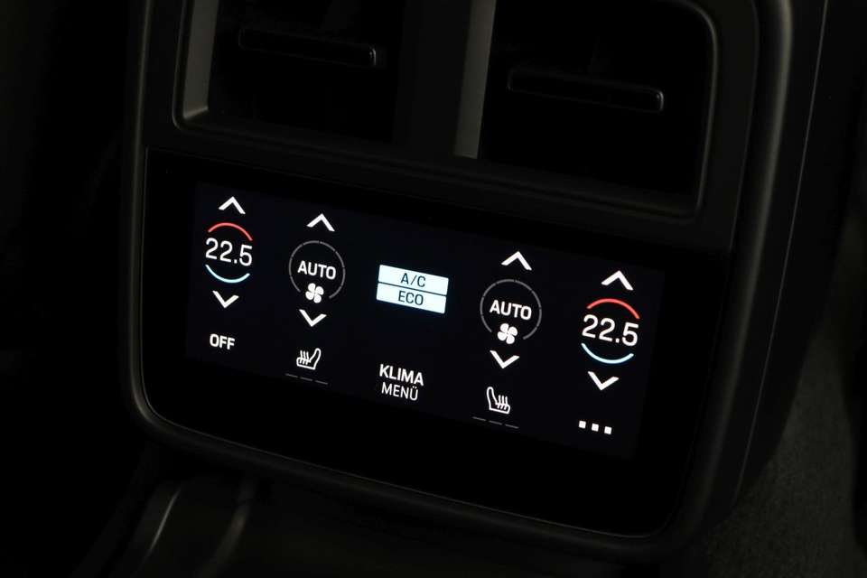 Porsche Taycan - Imagem 15