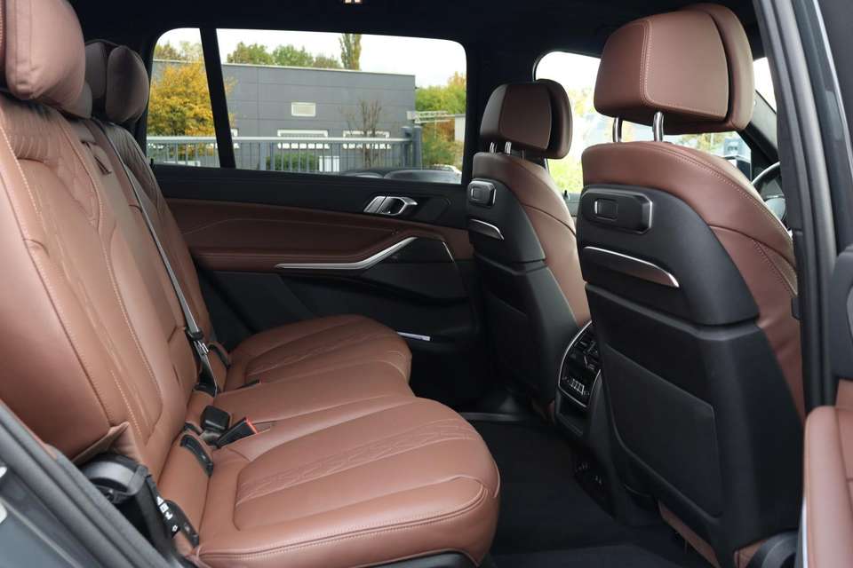 BMW X7 - Imagem 13