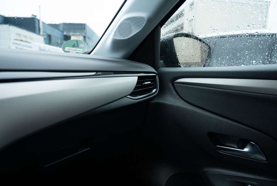 Opel Corsa - Imagem 12