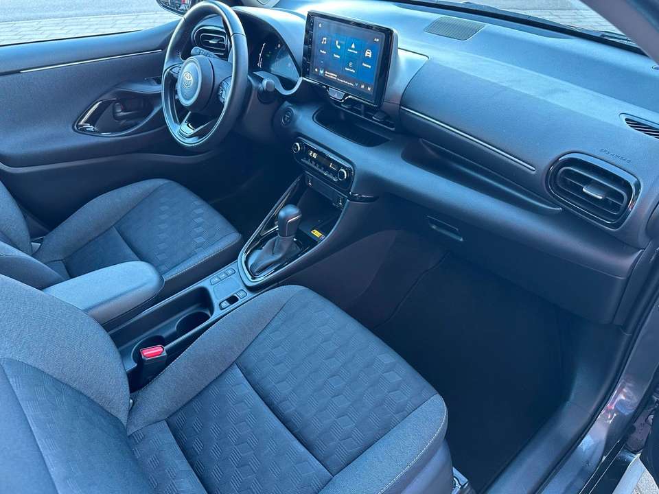 Toyota Yaris - Imagem 11