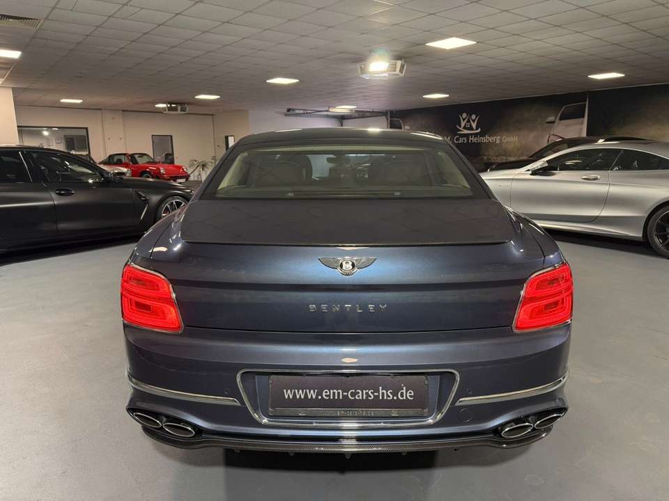 Bentley Flying Spur - Imagem 4