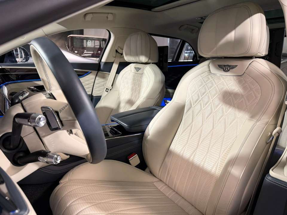 Bentley Flying Spur - Imagem 9