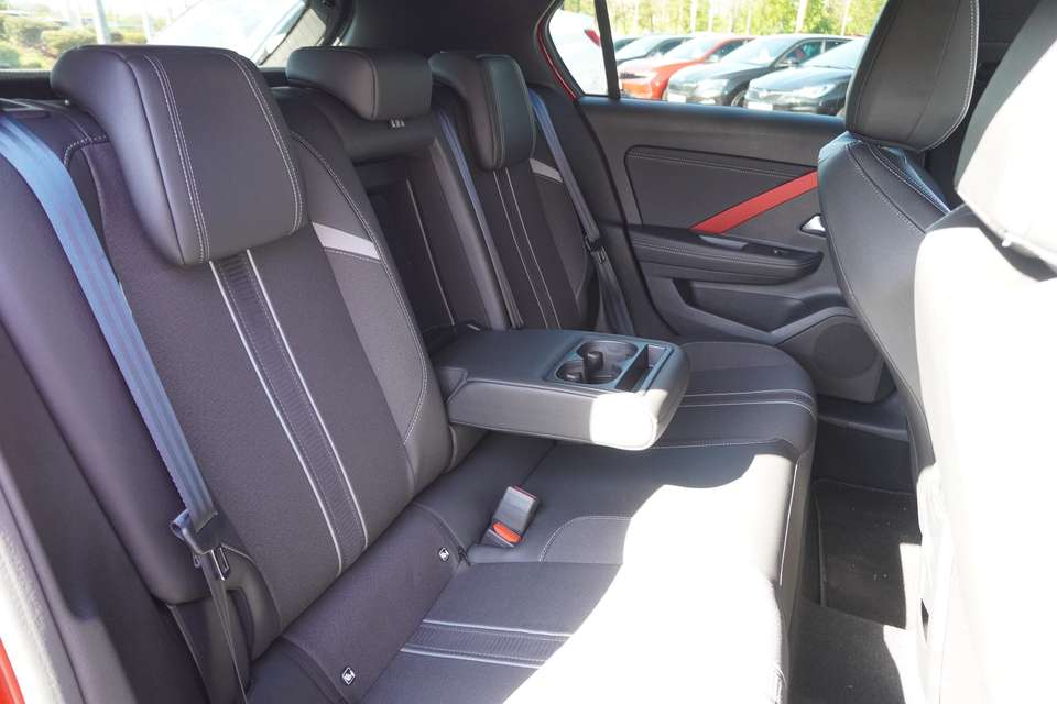 Opel Astra - Imagem 10