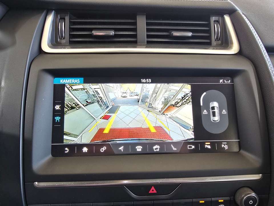 Jaguar E-Pace - Imagem 11