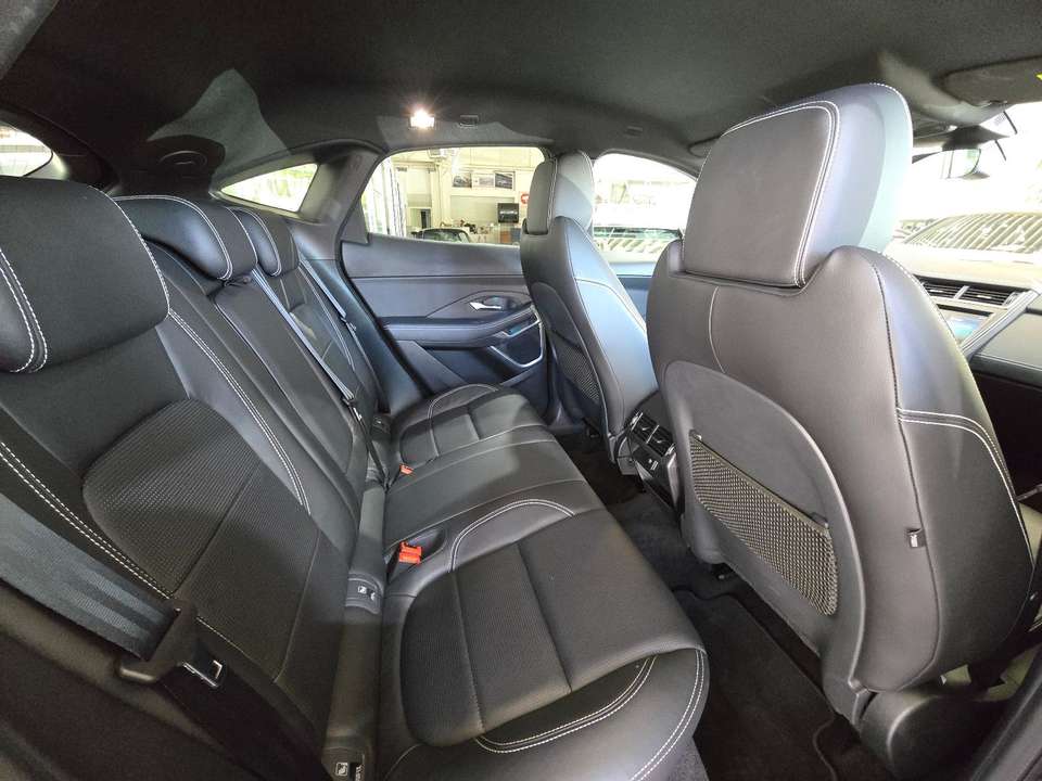 Jaguar E-Pace - Imagem 15
