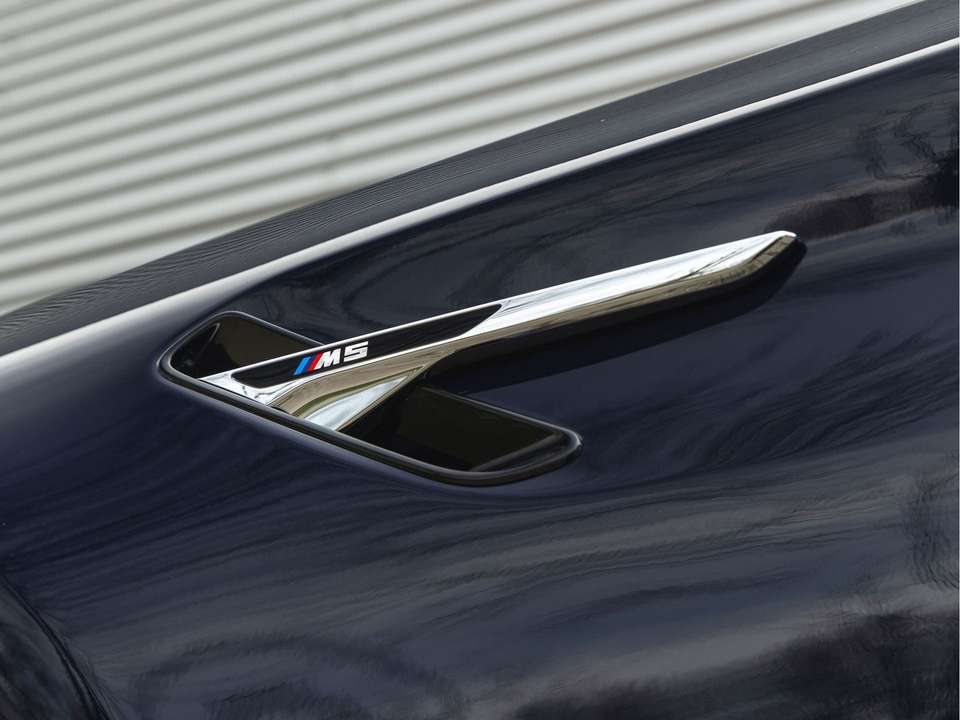 BMW M5 - Imagem 9