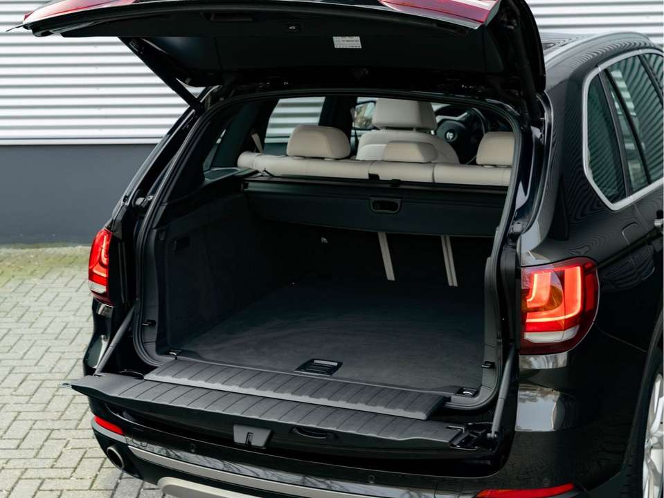 BMW X5 - Imagem 11