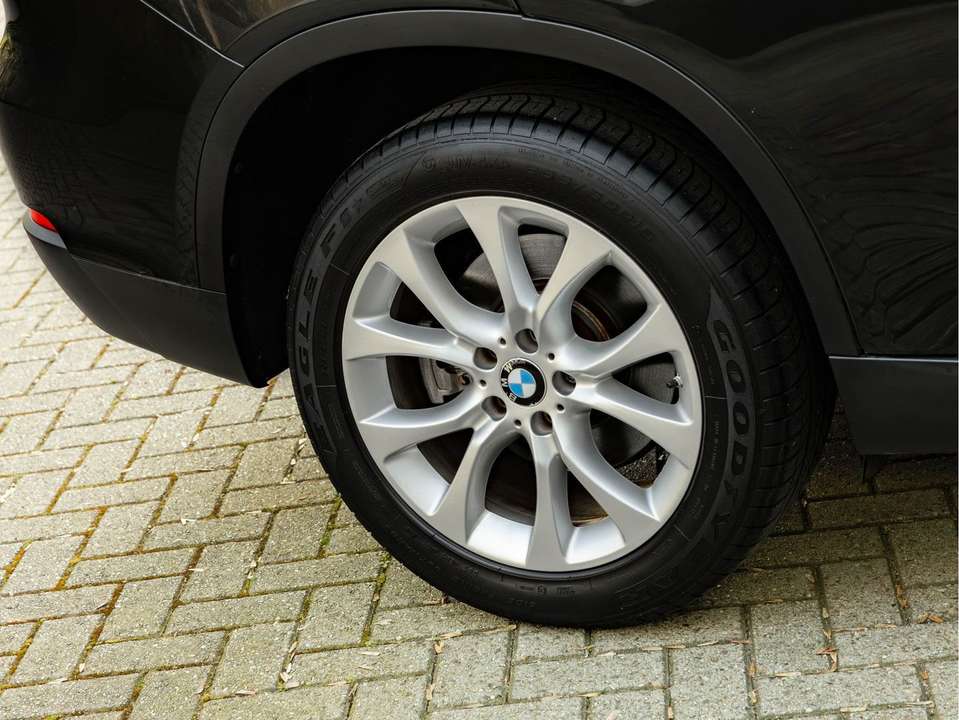 BMW X5 - Imagem 12