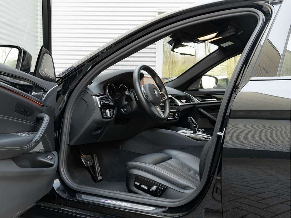 BMW 550 - Imagem 14