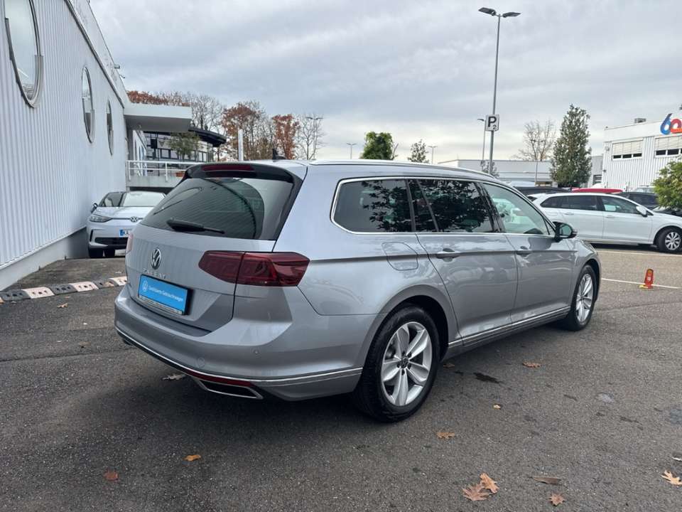 Volkswagen Passat Variant - Imagem 2