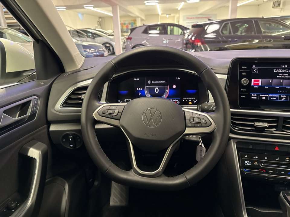 Volkswagen T-Roc - Imagem 8