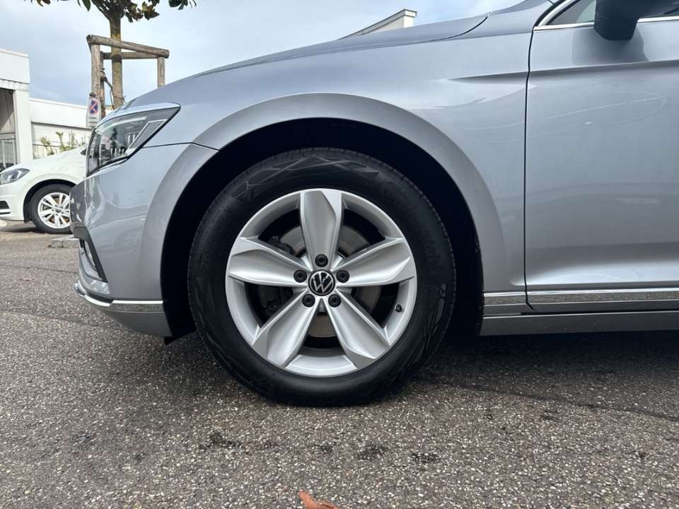 Volkswagen Passat Variant - Imagem 4