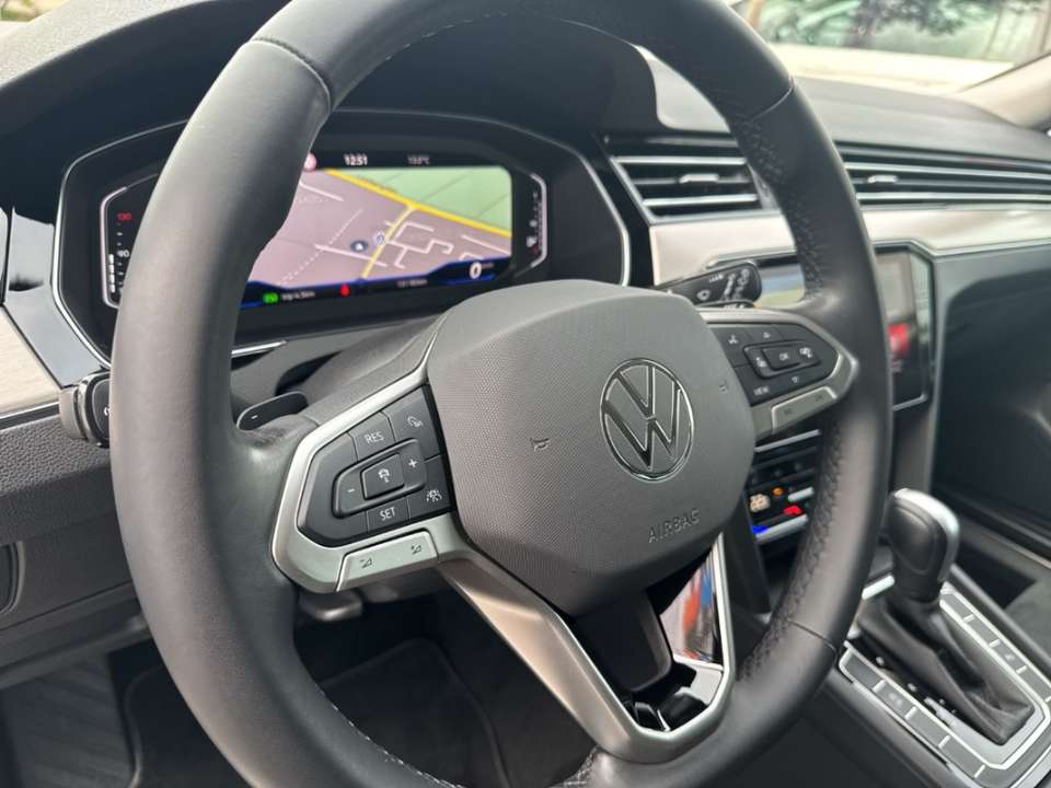 Volkswagen Passat Variant - Imagem 12
