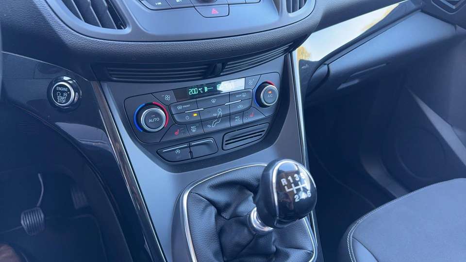 Ford Kuga - Imagem 13