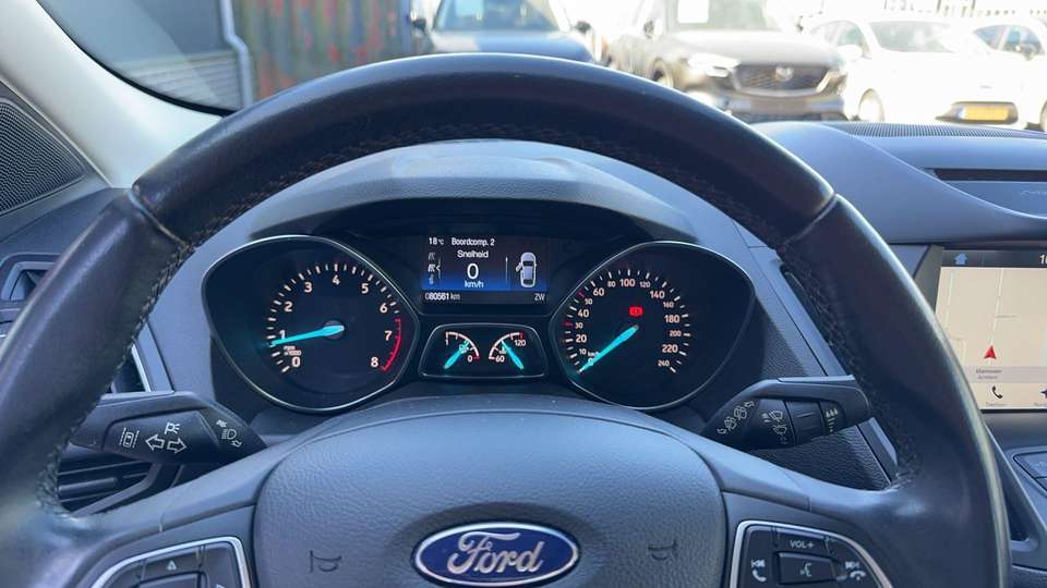 Ford Kuga - Imagem 14