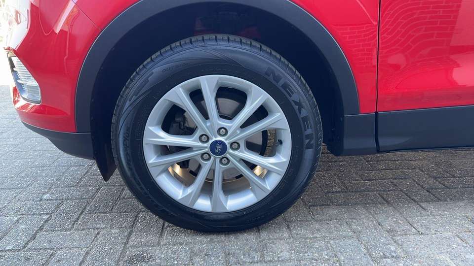 Ford Kuga - Imagem 19