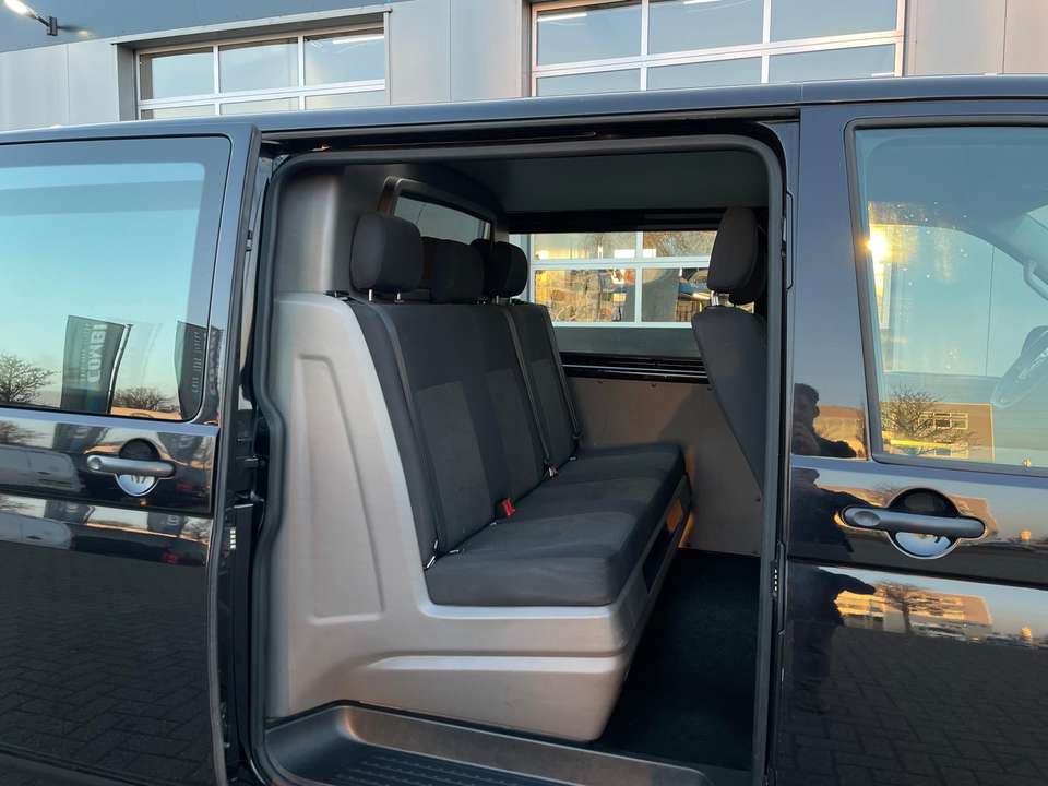 Volkswagen T6.1 Transporter - Imagem 2