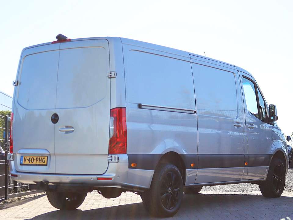 Mercedes-Benz Sprinter - Imagem 2