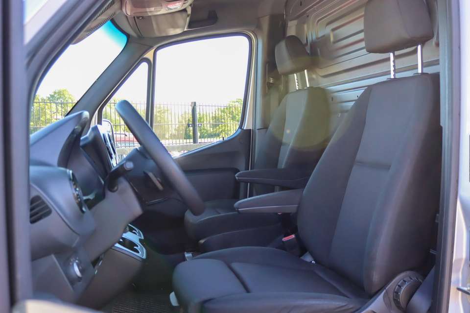 Mercedes-Benz Sprinter - Imagem 4