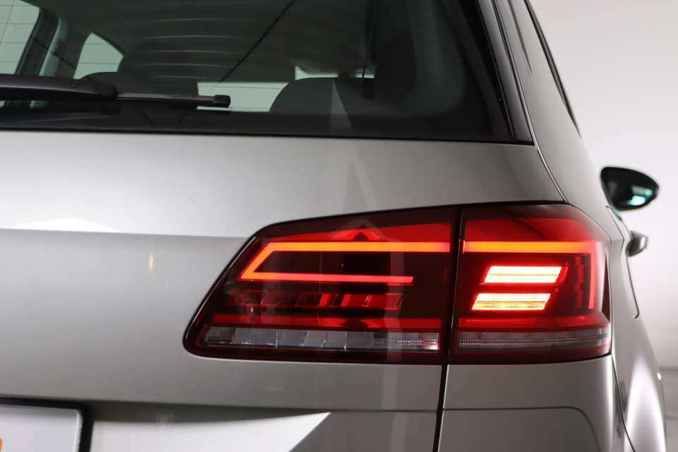 Volkswagen Golf Sportsvan - Imagem 15