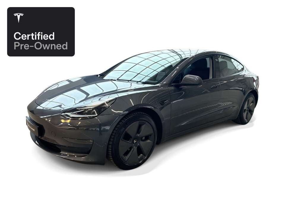 Tesla Model 3 - Imagem 1