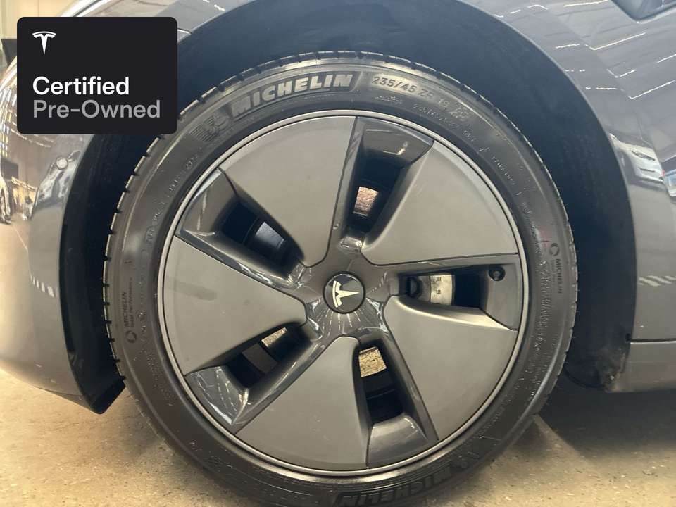 Tesla Model 3 - Imagem 4