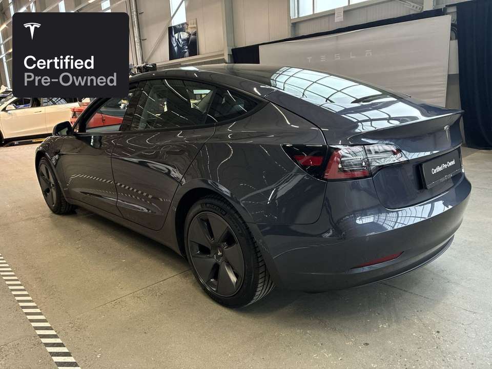 Tesla Model 3 - Imagem 7