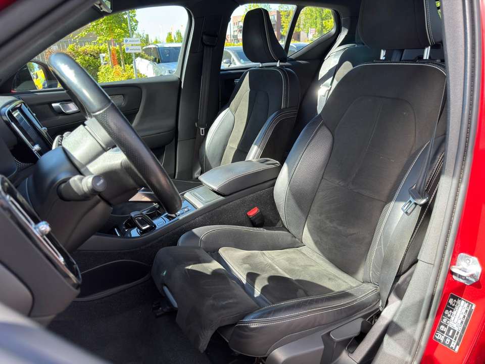 Volvo XC40 - Imagem 10