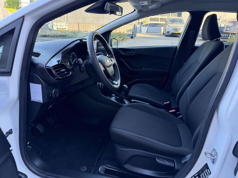 Ford Fiesta - Imagem 9