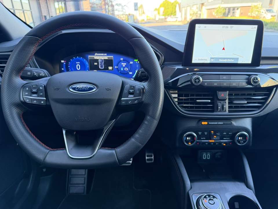 Ford Kuga - Imagem 14