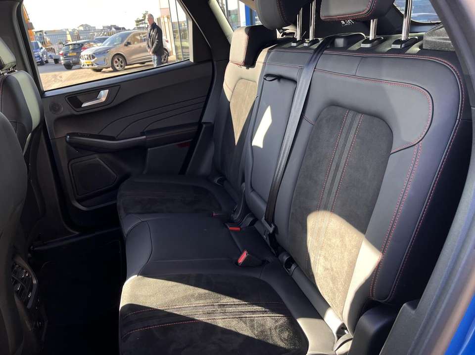 Ford Kuga - Imagem 14