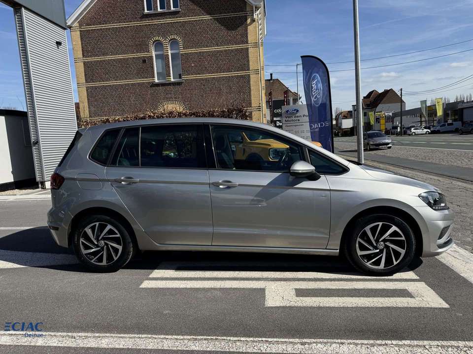 Volkswagen Golf Sportsvan - Imagem 4