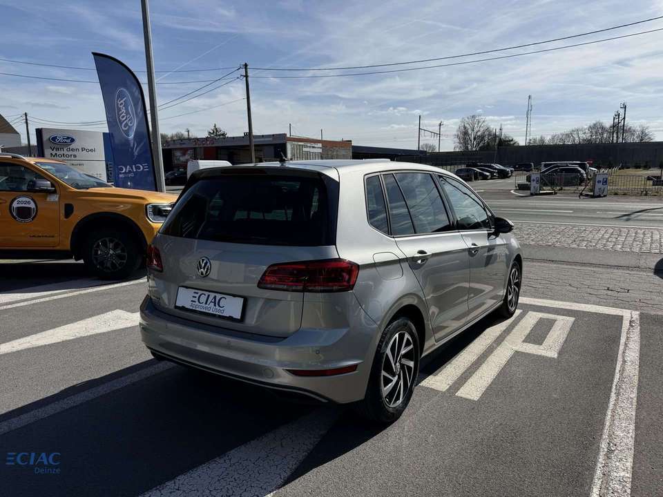 Volkswagen Golf Sportsvan - Imagem 5