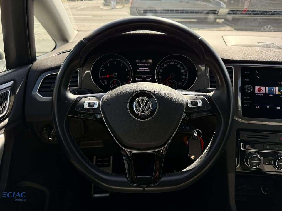 Volkswagen Golf Sportsvan - Imagem 14