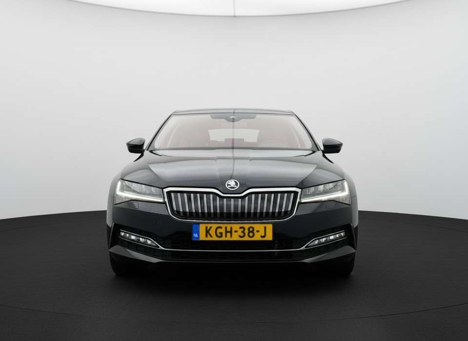 Skoda Superb - Imagem 8