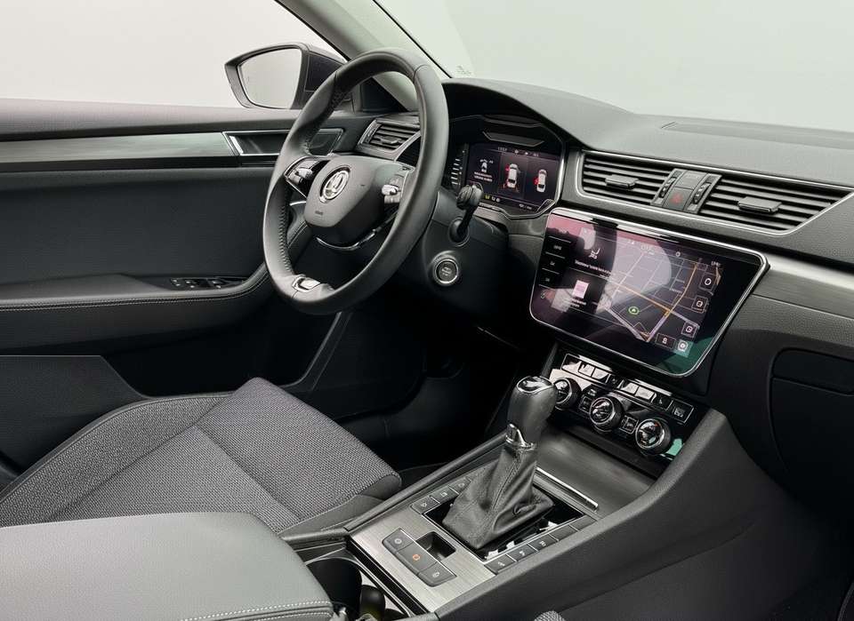 Skoda Superb - Imagem 13