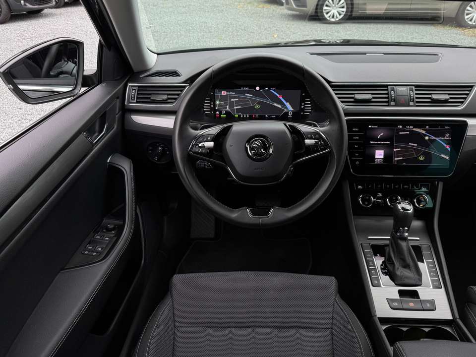Skoda Superb - Imagem 14