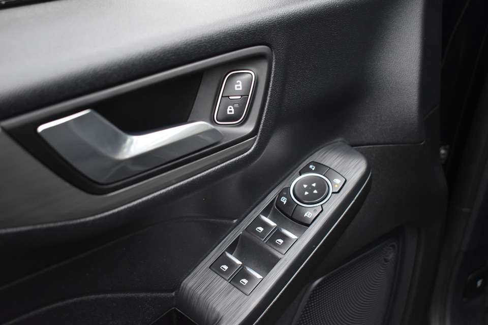 Ford Kuga - Imagem 16