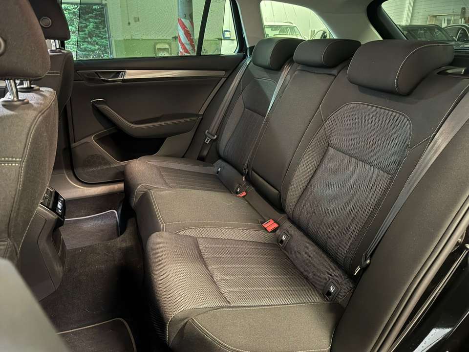 Skoda Superb - Imagem 19