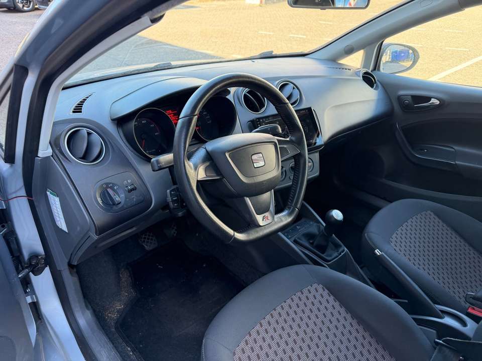 SEAT Ibiza - Imagem 12