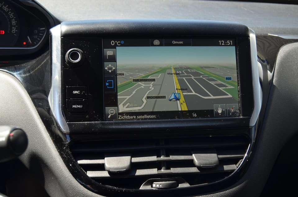 Peugeot 208 - Imagem 10