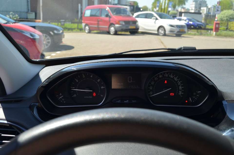 Peugeot 208 - Imagem 11