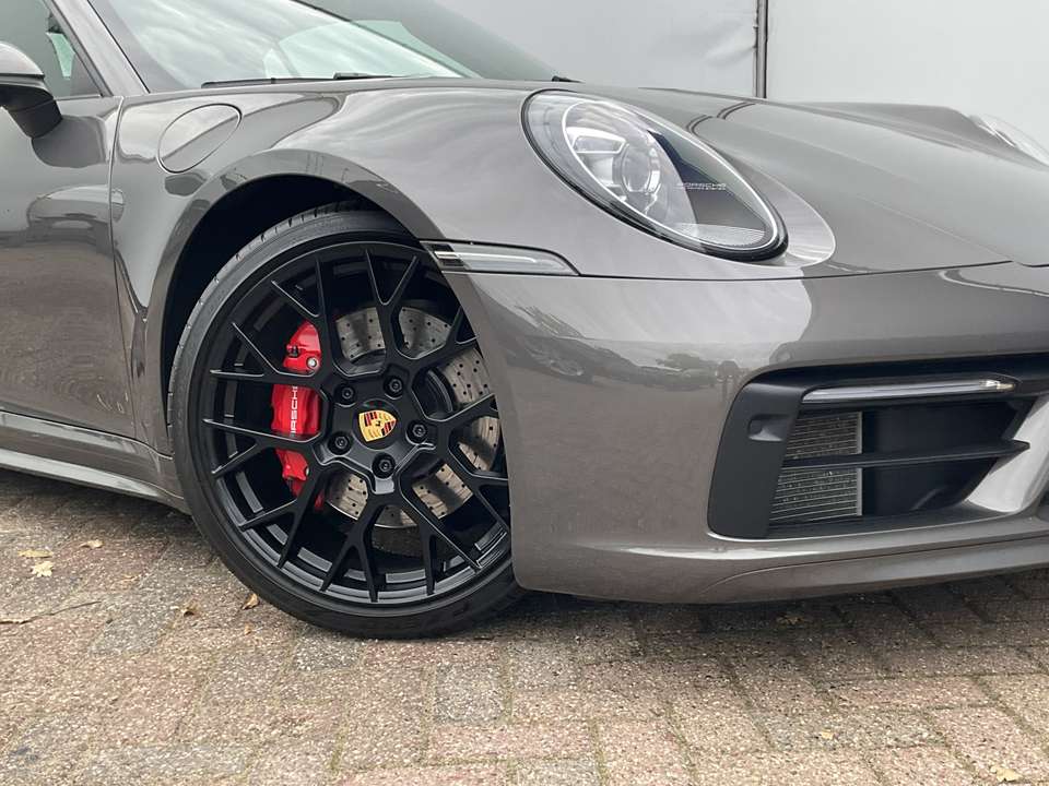 Porsche 992 - Imagem 4