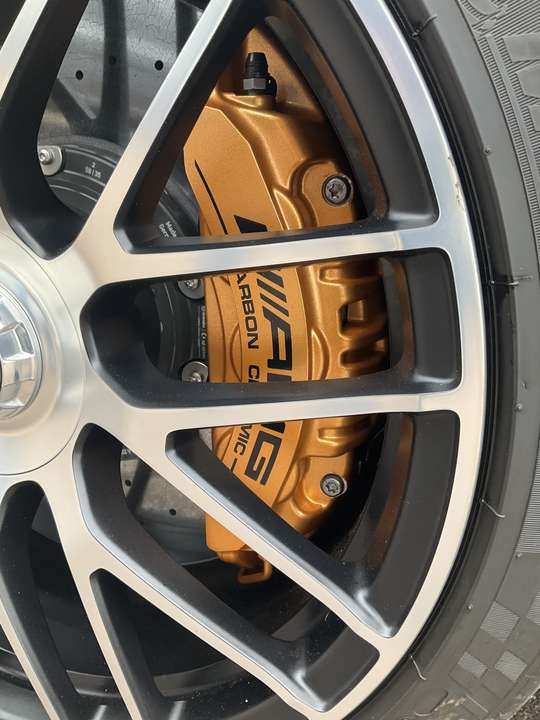 Mercedes-Benz C 63 AMG - Imagem 5